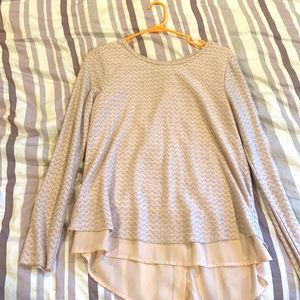 Woman’s LongSleeved Maternity Shirt